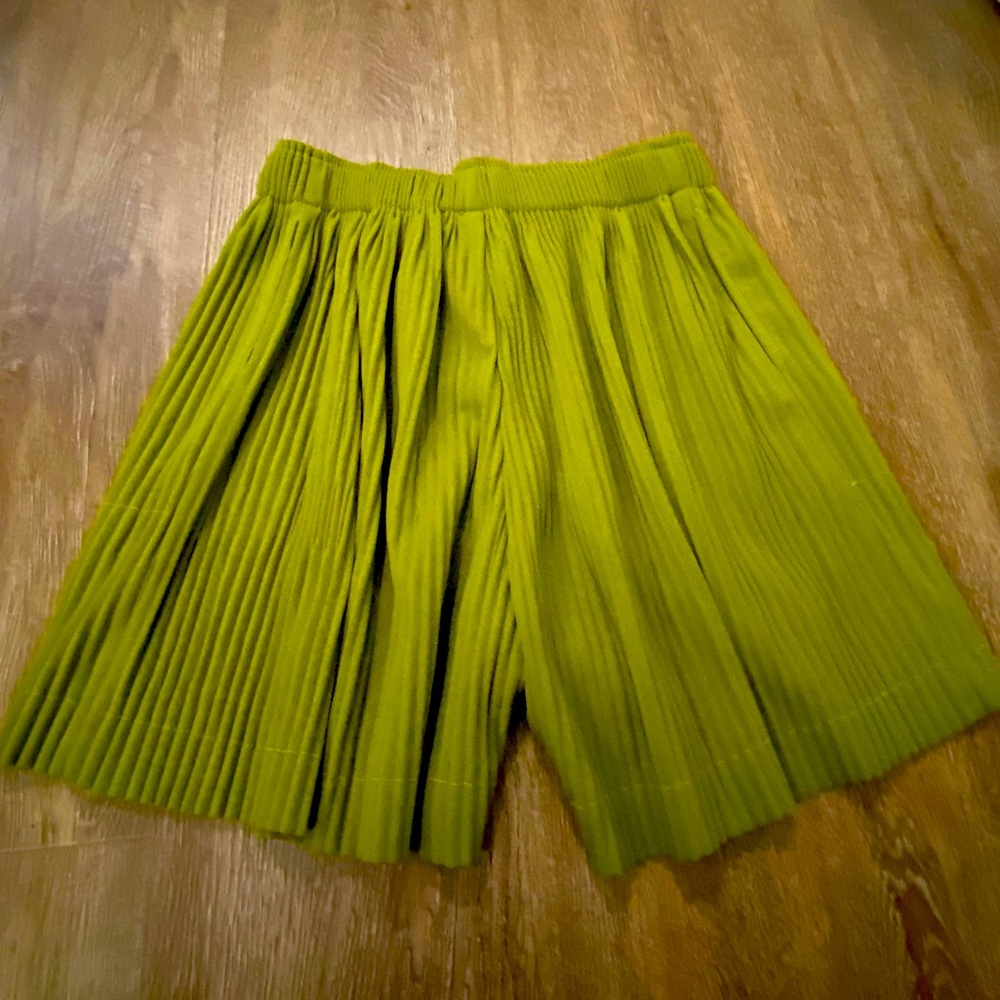 ZAFUL Green Pleated Shorts